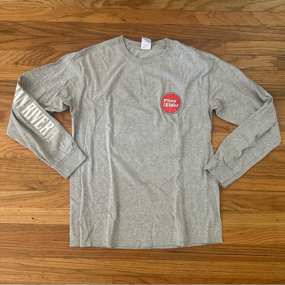 Gildan Gray Long Sleeve Tee with Crew Neck